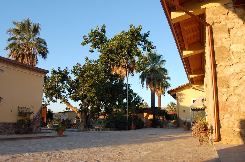 Il Giardino Del Sole Villa Agnone Bagni Kültér fotó